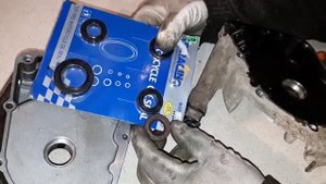 Крышка картера правая 4т 139qmb 50-80 кубов замена