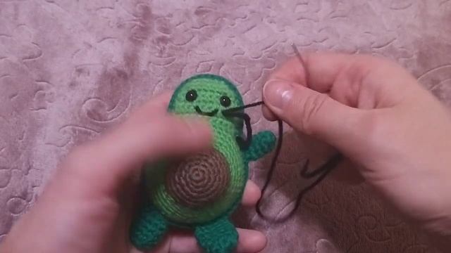 Вязание крючком. Амигуруми. Авокадо. Процесс создания игрушки. смотреть онлайн