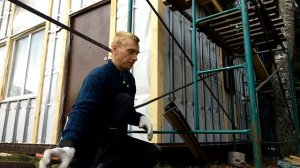 сайдинг под камень часть 3 (фасадные панели, отливы на цоколь, наружный угол пвх).