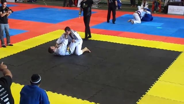 Open Talent Jiu-Jitsu 2014 - Guilherme Araujo (Parte 1/2) смотреть онлайн