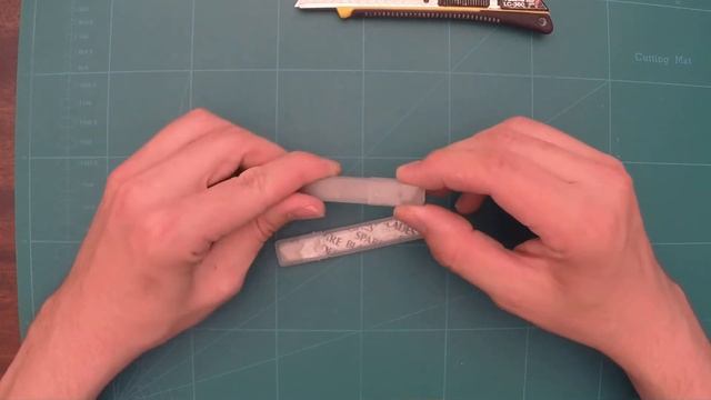 Как зачистить кабель ножом.