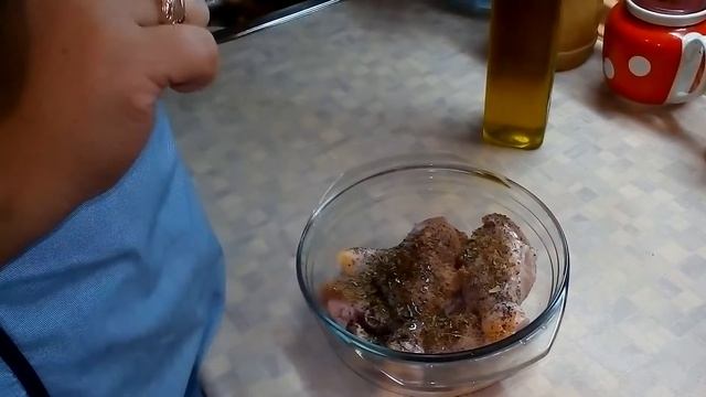 Куриная голень запеченная в микроволновке - за 15 мин. Бысто и Вкусно! смотреть онлайн
