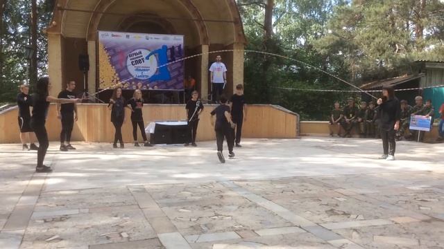 Команда "Люди в черном" Красносвободненская школа-интернат! смотреть онлайн