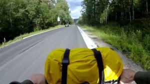 Скоростной спуск на велосипедах с баулами