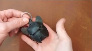 Обзор брелка-подвески Бульдог