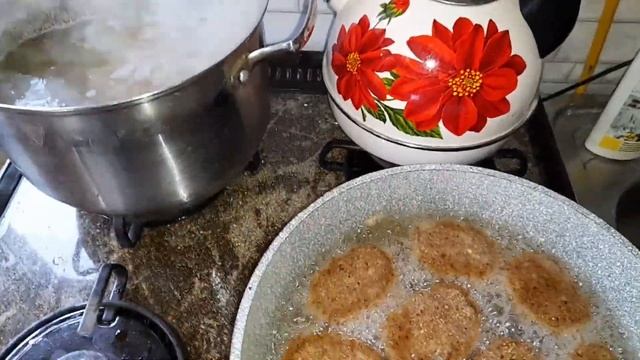 Жизнь в селе/Готовлю домашние котлеты, вкуснее не бывает! смотреть онлайн