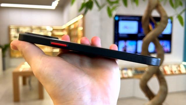 Ультратонкий пластиковый чехол для iPhone 12 Pro Max (Чёрный) смотреть онлайн