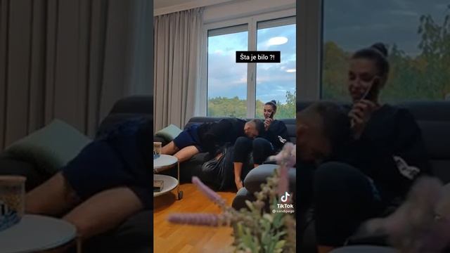 пранк с запахом рыбы смотреть онлайн