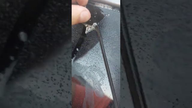 Как быстро и легко убрать двухсторонний скотч с автомобиля #скотч  #топ  #убратьскотч смотреть онлайн