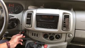 Автомобильный беспроводной FM-трансмиттер