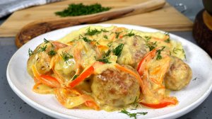 Куриные ФРИКАДЕЛЬКИ в сметанном соусе,самые вкусные и нежные! Просто и очень вкусно на обед или ужин