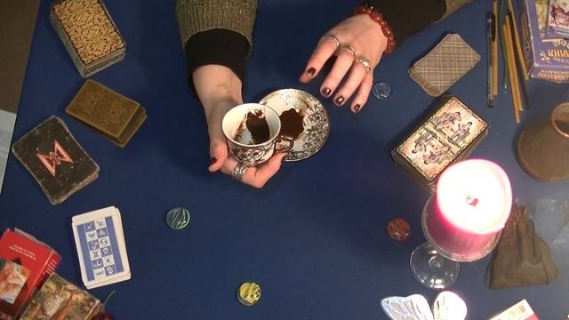 ЧЕТВЕРГ ЧАШКА ДНЯ ЧТО ДЕНЬ ГРЯДУЩИЙ ГОТОВИТ