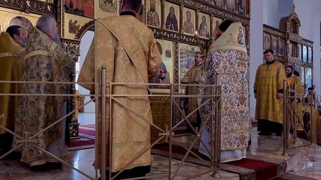 ? ? Память ап.Петра и Павла: Литургия в хр. Московск. Святых, лития, именины настоятеля (12.07.2023 смотреть онлайн