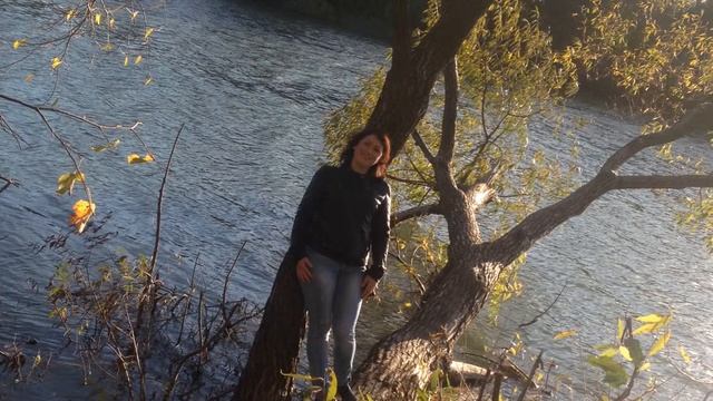 Осенняя прогулка в Горенки смотреть онлайн