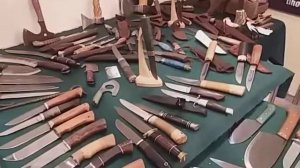 Москва, выставка "охота и рыбалка" ввц интересные топоры и ножи. forged knives