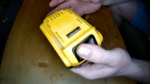 Импульсный гайковерт DeWALT 1/2" DCF880N. обзор.