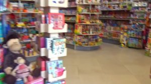 Катя и Макс приготовили Подарки для Люды и Инны