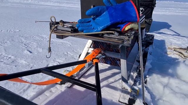 Рыбалка. Навага, зубарь. Мини обзор саней Ванёк рыбачок и KETTU смотреть онлайн