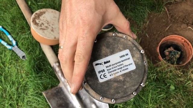 Защита подземной распаячной коробки