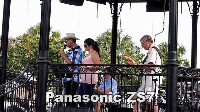 Comparing The Panasonic ZS7 And Canon SX20