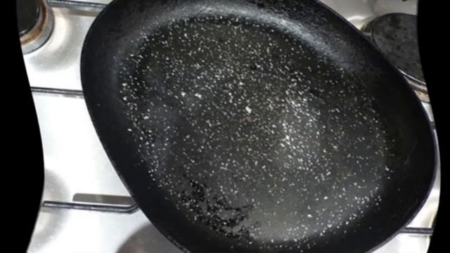 Как очистить сковороду от нагара смотреть онлайн