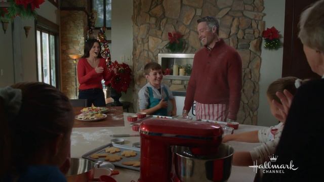 Preview + Sneak Peek - Christmas with the Darlings - Hallmark Channel смотреть онлайн