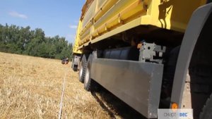 Определение длины грузового автомобиля Мерседес с прицепом для перевозки зерна