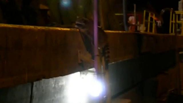 The small reporting of the big life on the tanker.wmv смотреть онлайн