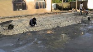 Неожиданные касяки... Заливаем бетоном дорожку и автостоянку (парковку)