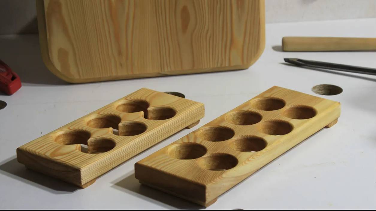 Подставка для яиц из лиственницы. Общежитие для яиц.#деревообработка #столярка #кухня #яйца смотреть онлайн