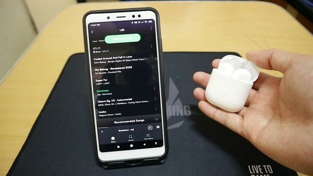 REALME BUDS AIR REAL REVIEW! Ignore the Design! смотреть онлайн