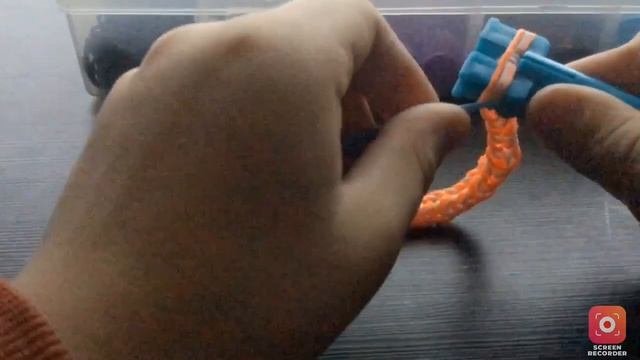 Как сплести самый простой браслет из резинок смотреть онлайн