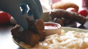 Тонкий хинкал с сушённой колбасой