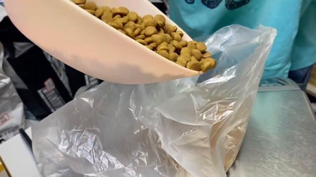 Как взвесить сухой корм, если нет весов смотреть онлайн