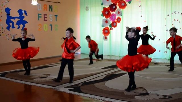 Зажигательный танец Рок - н - ролл Детский сад № 295 Районный конкурс