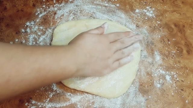 Рецепт быстрого песочного печенья с вареной сгущенкой и кокосовой стружкой