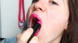 КАК КРАСИТЬ ГУБЫ ЯРКОЙ ПОМАДОЙ ♛ Shtukensia