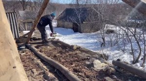 Разбираем старую крышу | Замена старой крыши | ИЗ ГОРОДА В ДЕРЕВНЮ ?