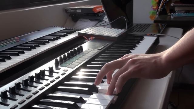 Novation Launchkey 61  Launchpad mini  Live performance Charles N Tonic - Hope forever 