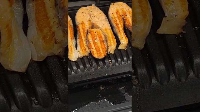 Tefal OptiGrill+XL. Форель на гриле. смотреть онлайн