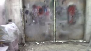 герметизация гаражных ворот пеной.