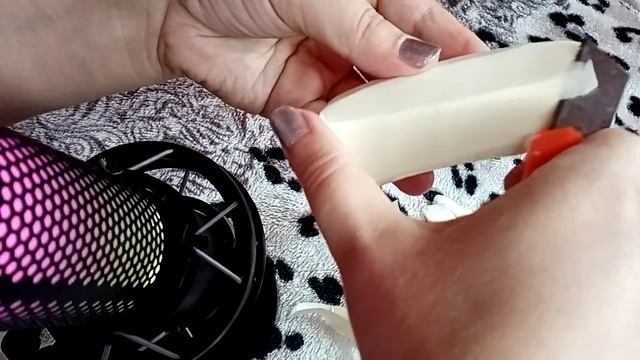 АСМР нарезаю мыло и читаю стихи Есенина, поглажу кисточкой от макияжа.mp4