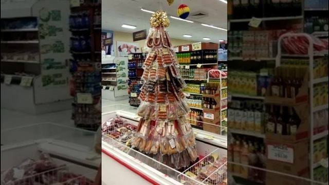 ЕЛКИ БЫВАЮТ РАЗНЫЕ:) смотреть онлайн