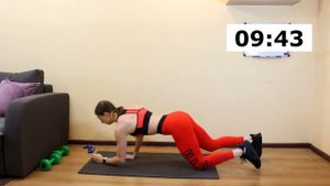 Как накачать верх тела. Тренировка с гантелями дома.