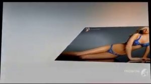 девушки в нарисованных купальниках