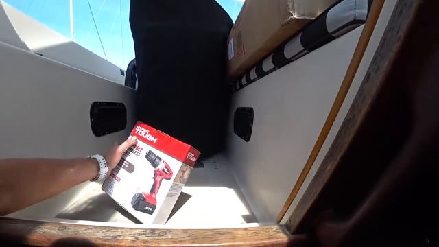 Ремонт яхты своими руками №9. Купил лодку, закончил покраску. И очень хороший день! смотреть онлайн