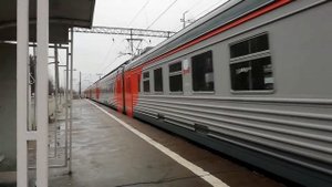 Электропоезд ЭТ4А 002, пл. Университетская
