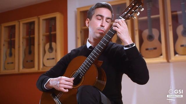 Niccolò Paganini's "Sonata 33" performed by Grygorii Koval on a 1971 Jose Oribe (ex Angel Romero) смотреть онлайн