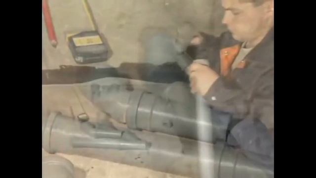 Как соединить и правильно собрать канализацию из ПВХ труб.