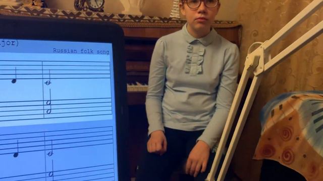 Аня. Определение тактового размера - Сольфеджио До мажор мелодии №№ 5, 6. смотреть онлайн